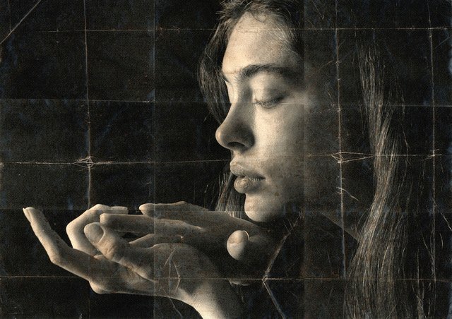 La luz y las manos III